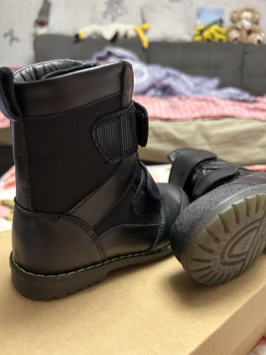 Взуття зимне-ортопедичне