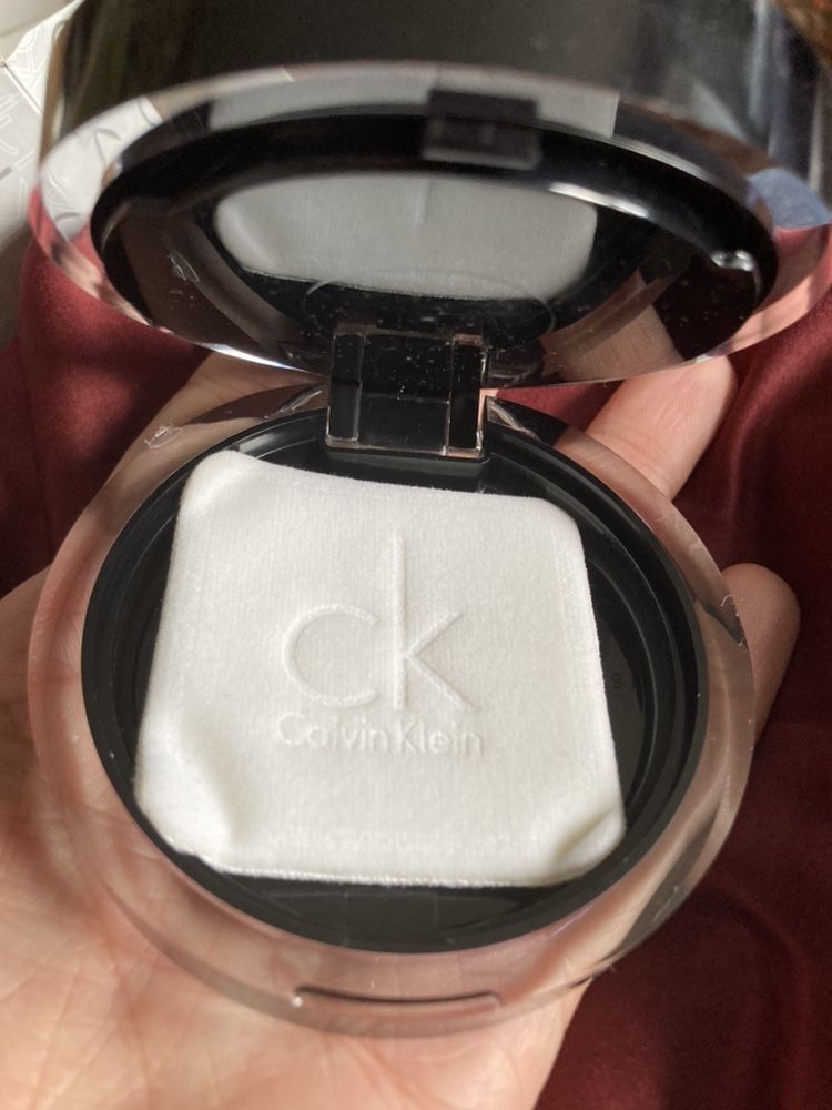 Calvin Klein podkład + puder! Nowy! Warm neutral zestaw