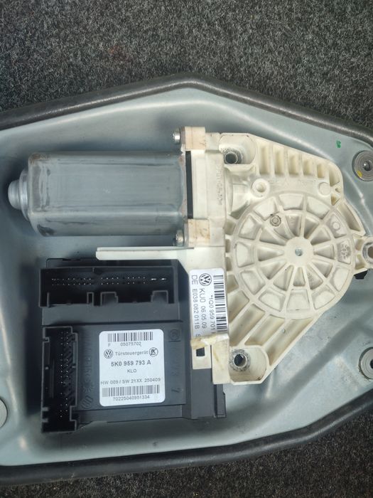 Motor de Elevador esquerdo Scirocco