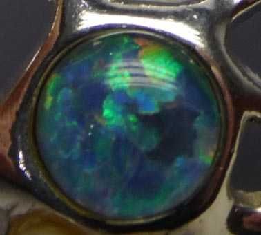 Srebrna bransoletka ciekawy kamień perły i opal 18 cm.