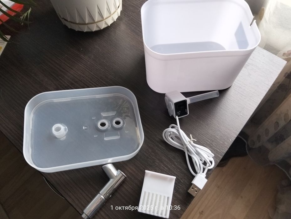 Поилка-фонтан для котов и мелких пород собак