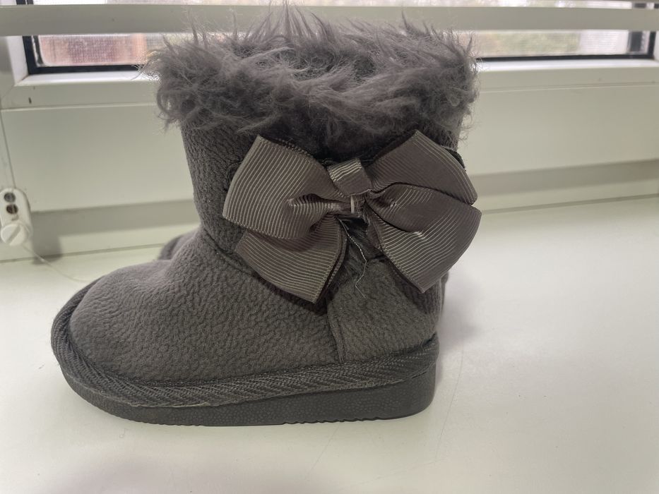 Зимові ботинки. Сапожки. Угги