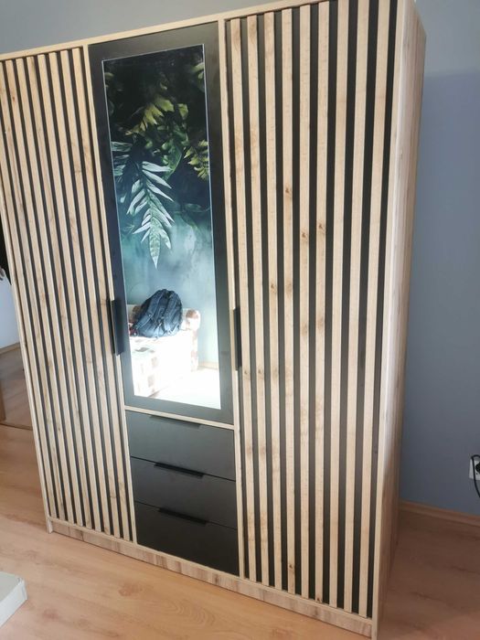 Składanie, skręcanie MEBLI.