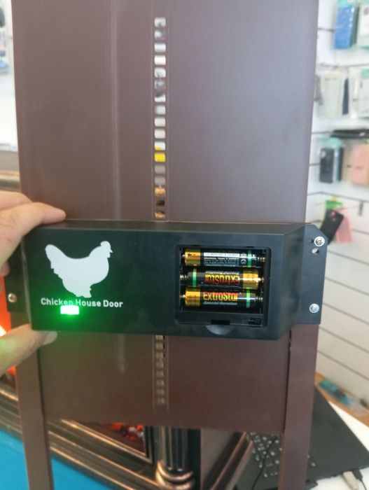 Porta automática galinheiros