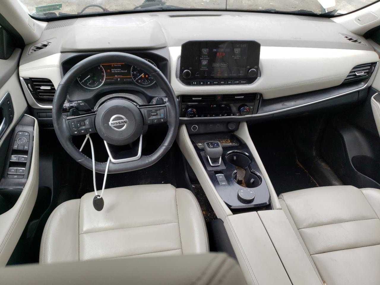 Nissan Roque 2021 року