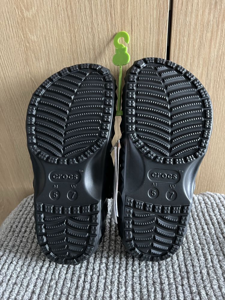 Klapki damskie marki Crocs Geometric Clog r. 37-38 Czarne NOWE