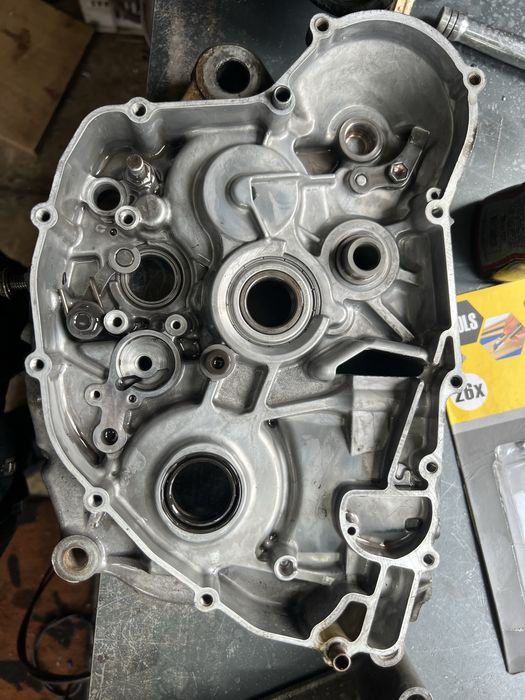Kartery blok silnika karter suzuki rmz 450 wtrysk