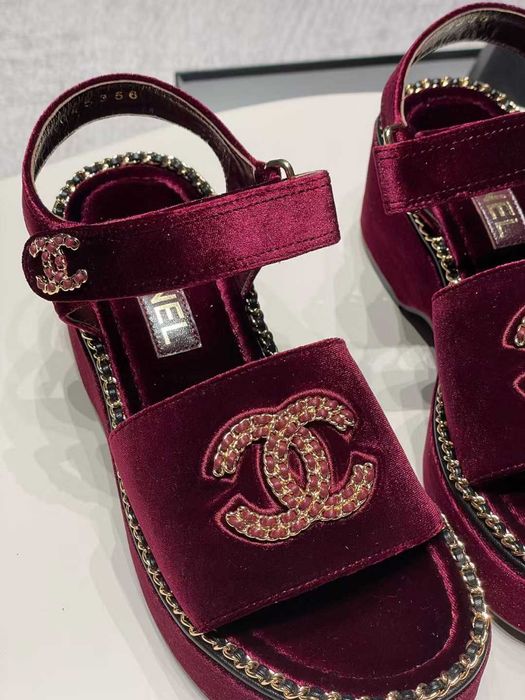 Buty, sandaly klapki, skora 210235