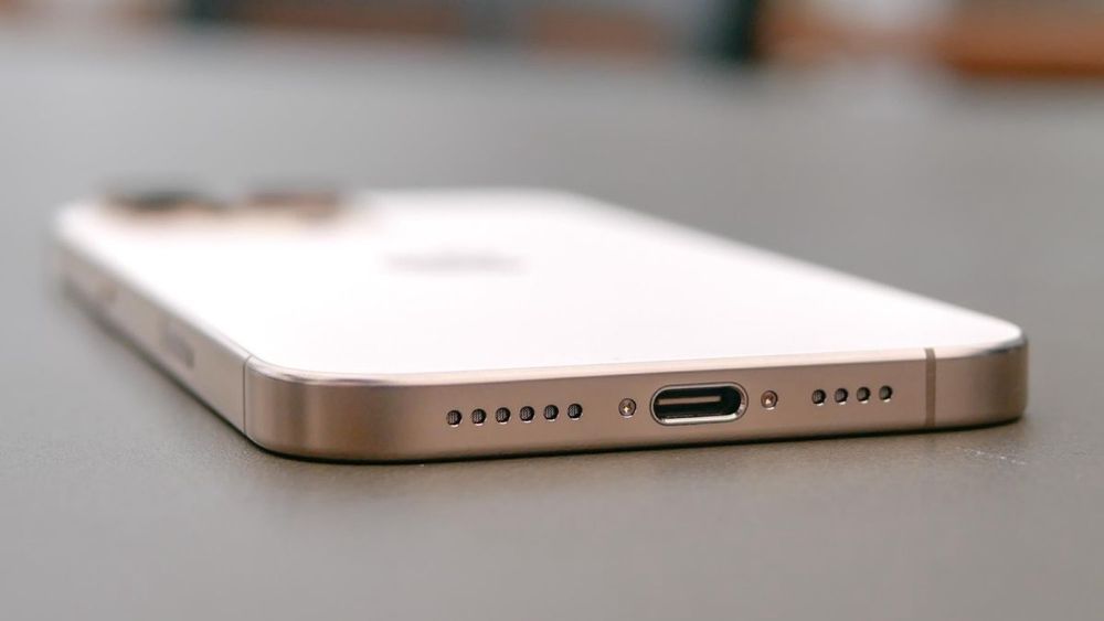 Iphone 16 pro max 512Gb titanium Desert  com fatua e garantia