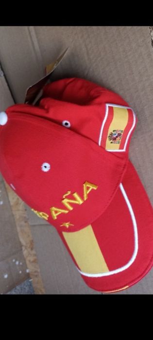 Czapka bejsbolówka w barwach Hiszpanii i napisem Espana czapka kibica