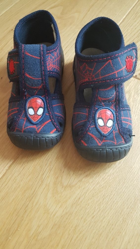 Kapcie Spiderman 23 Marvel