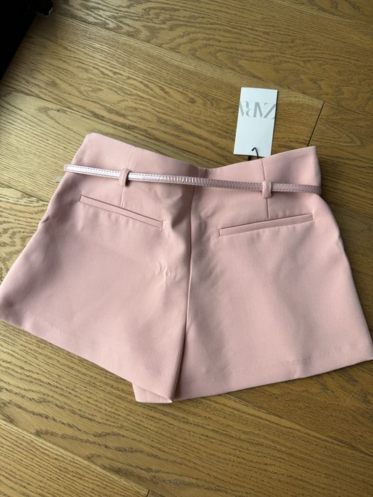 Новенькі шорти Zara