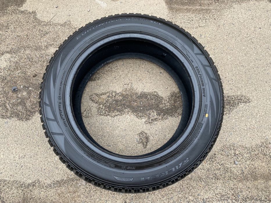 Зимова Falken Eurowinter HS01 225/55/18