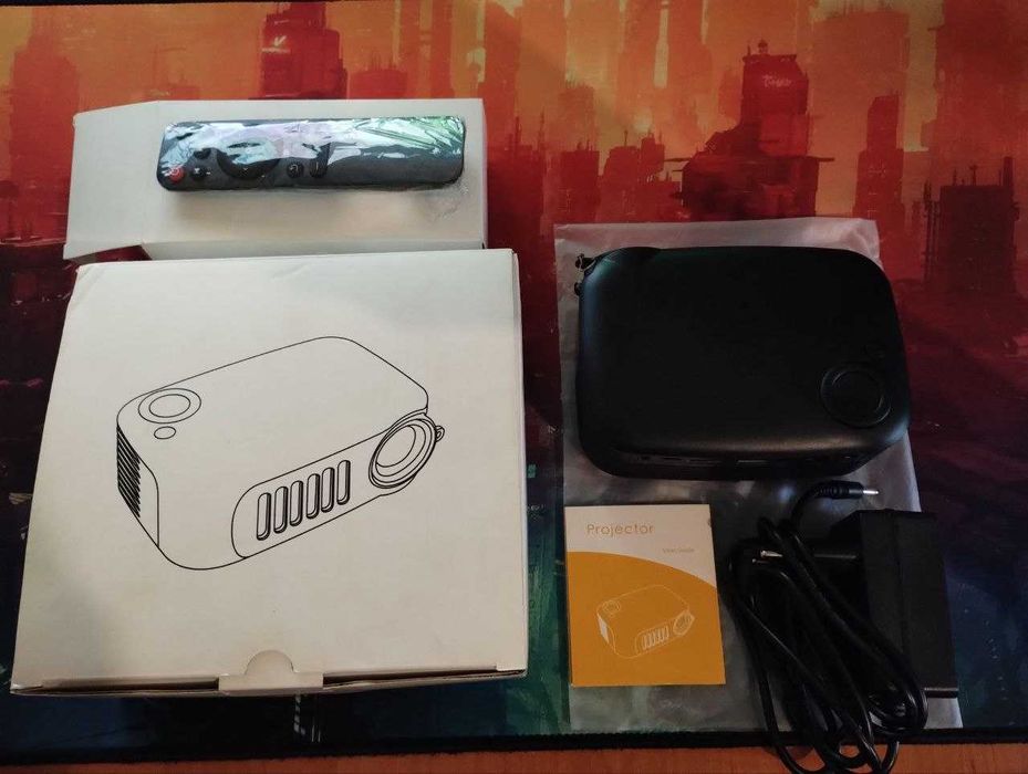 Компактний проектор (стан нового)