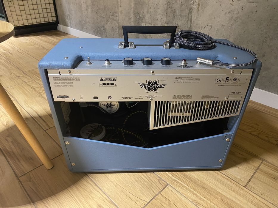 Комбоусилителт Fender Vaporizer