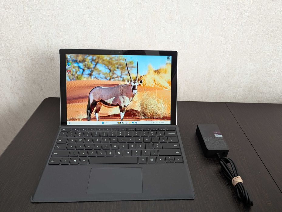 Microsoft Surface Pro 6 16/512gb Intel Core i7-8650u Батарея 100%