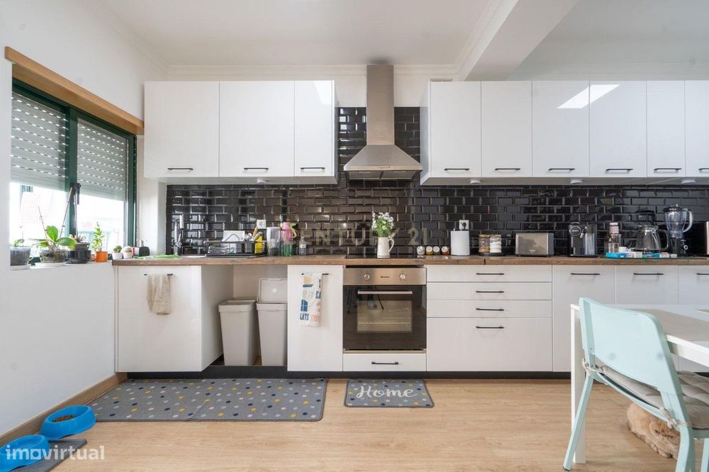 Excelente Apartamento T3 com arrumo e lugar de estacionamento