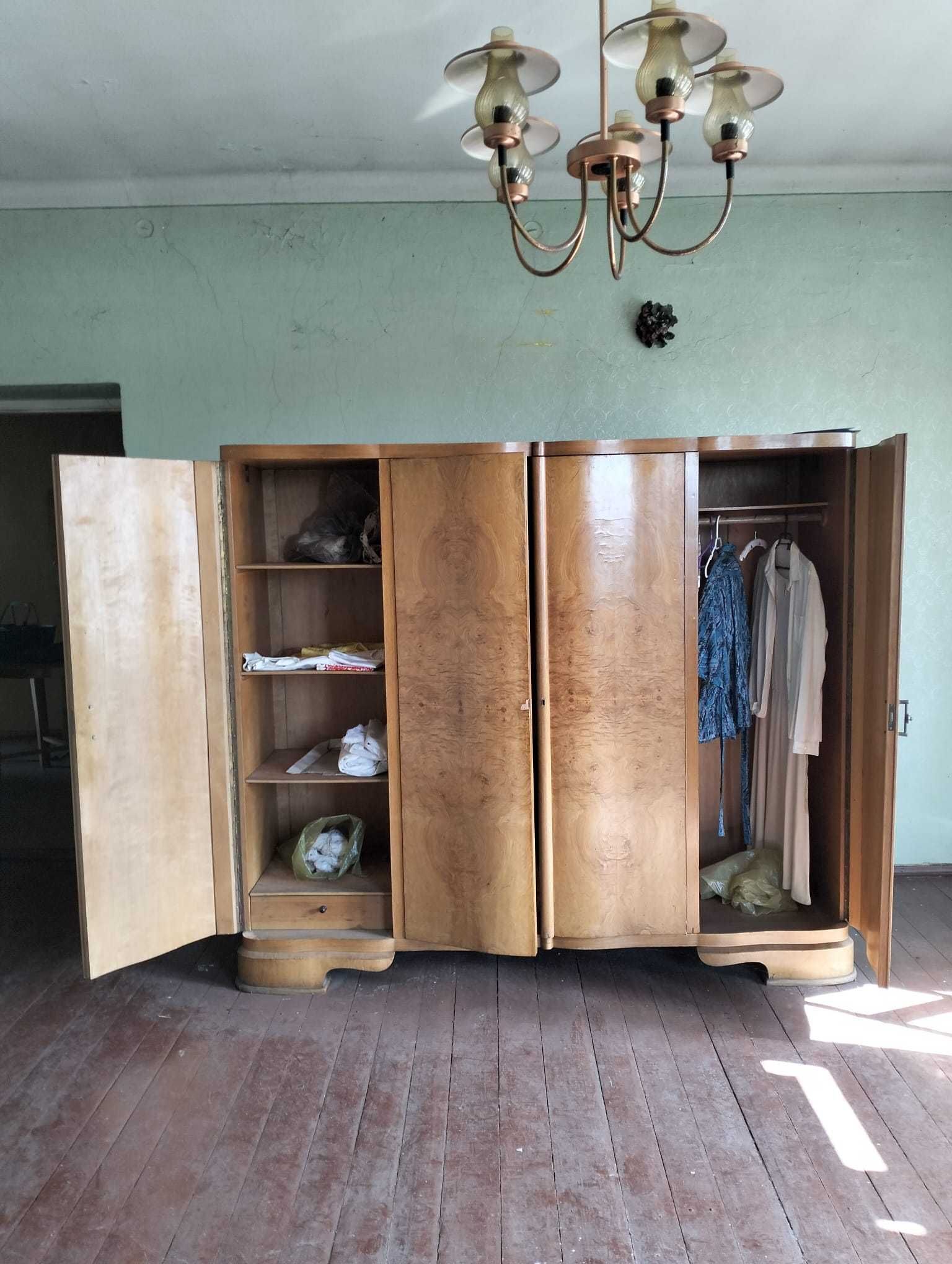 Szafa drewniana z lat 50-tych
