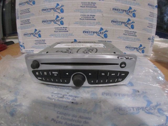 Radios 281155040R 7649167391 RENAULT MEGANE 3 2014 1.5DCI 105CV 5P CINZA ORIGINAL FUSE 10A Danificado