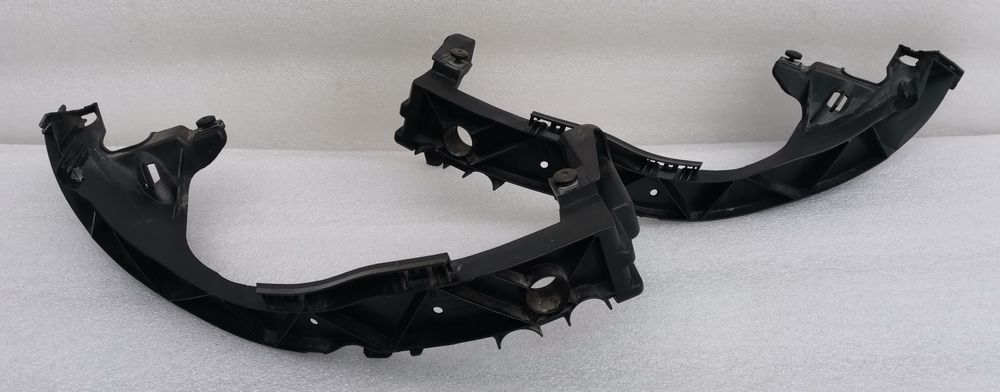 Кронштейн крепление фары BMW 1 E81 E82 E87 E88 04-13г.в оригинал