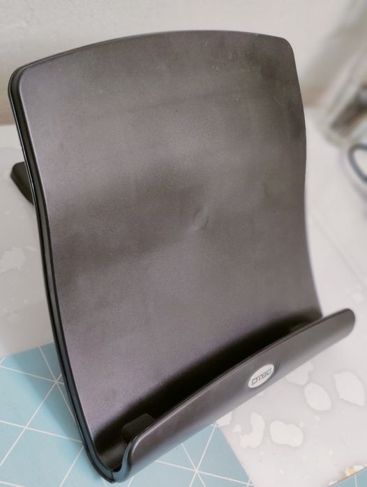 Подставка для ноутбука с вентиляцией и USB хабом DTBG