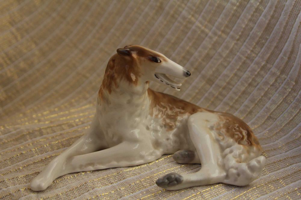 Фарфоровая статуетка часів радянського союзу"собака борзая"