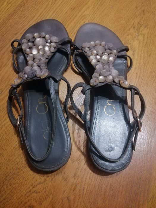 Шкіряні босоножки 37 розміру