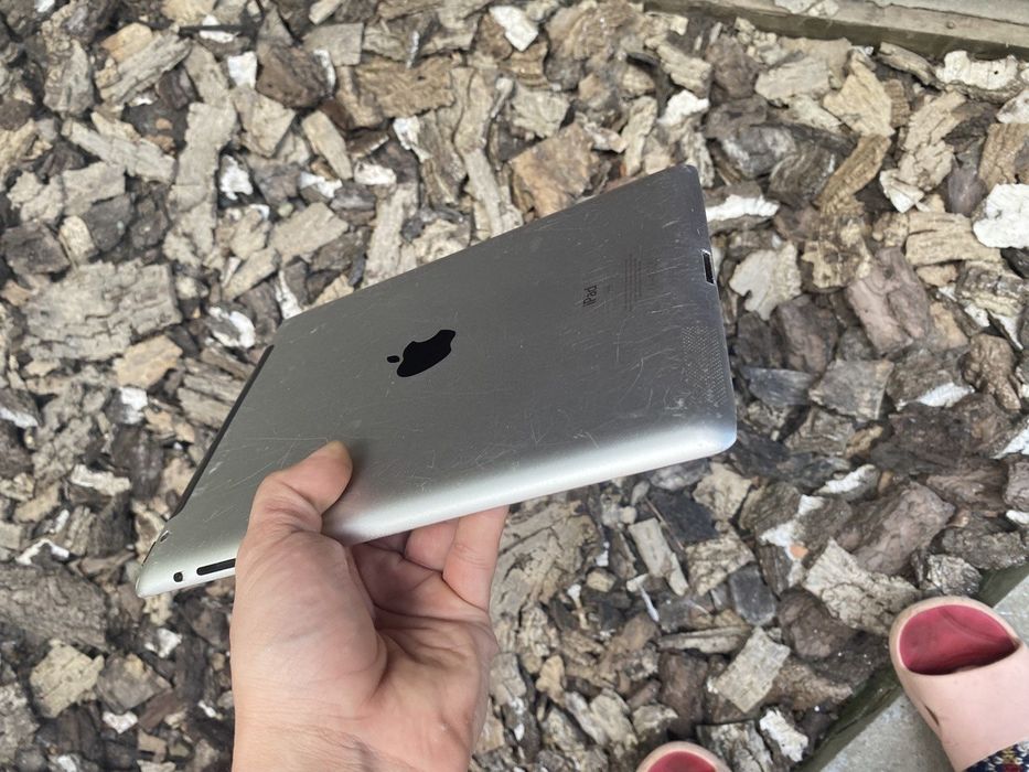Планшет Apple iPad Wi-Fi + 3G 64GB