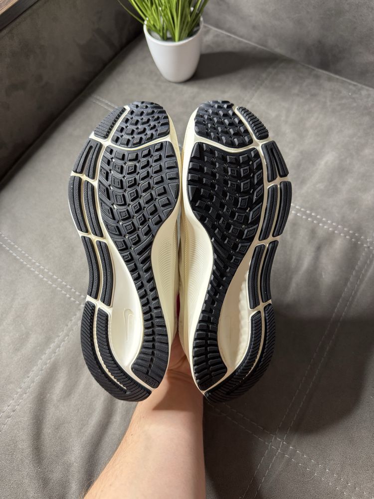 Кросівки Nike Air Zoom Pegasus 37