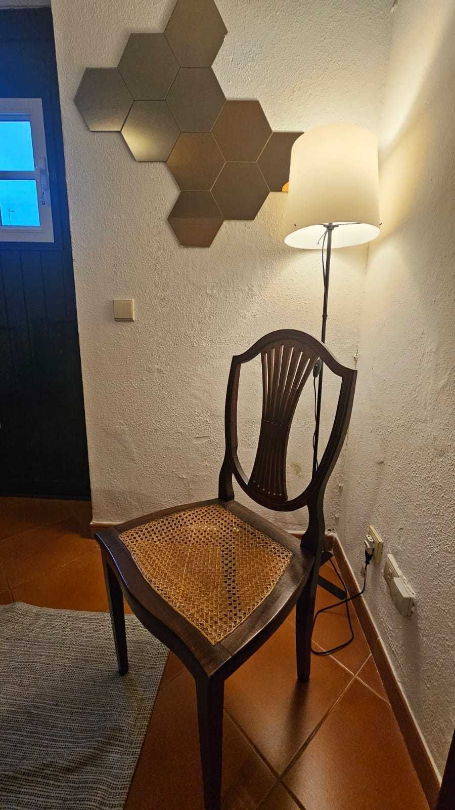 Conjunto mesa+ 4 cadeiras de madeira maciça