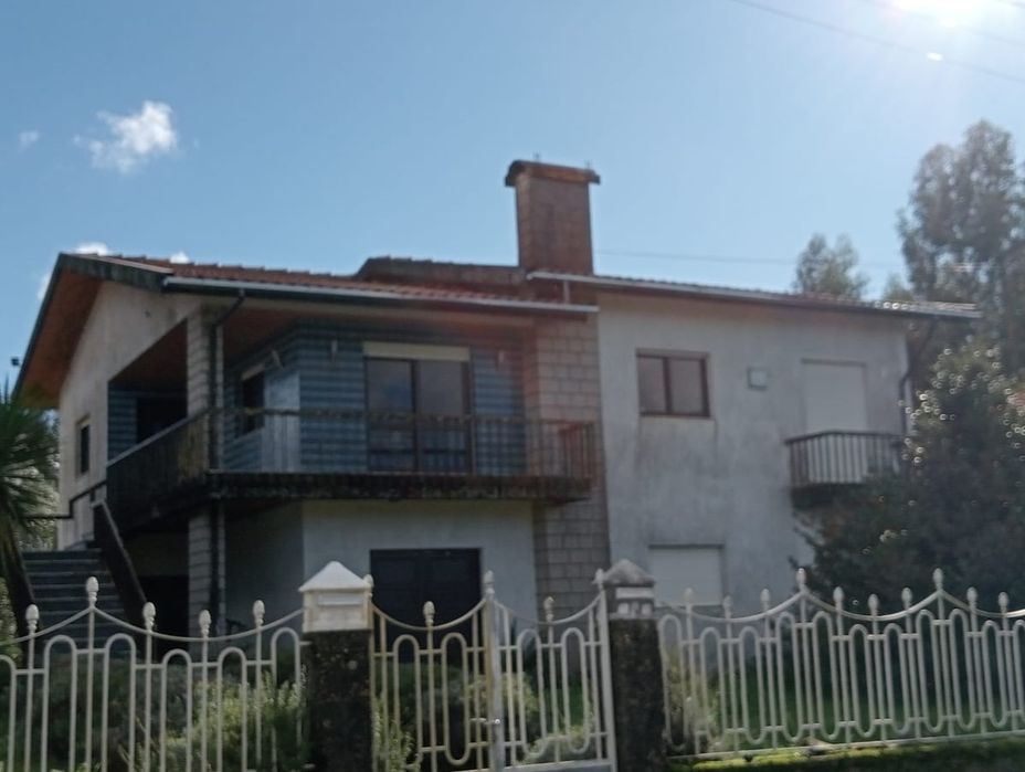 T3 no rossio vila cova de perrinho