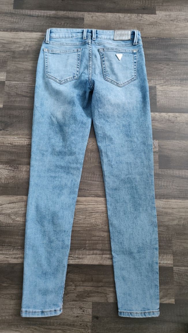 świetne skinny GUESS roz  24  w super stanie