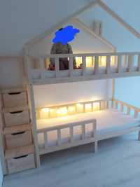 Łóżko piętrowe domek ze schodami Rezerwacja