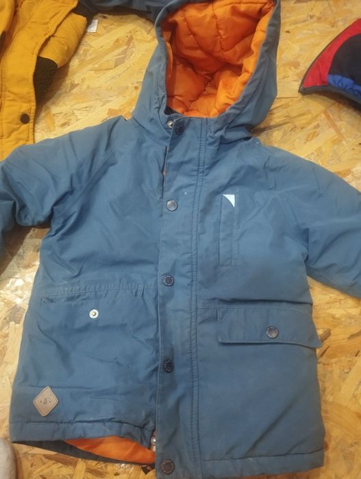 Продам зимние куртки