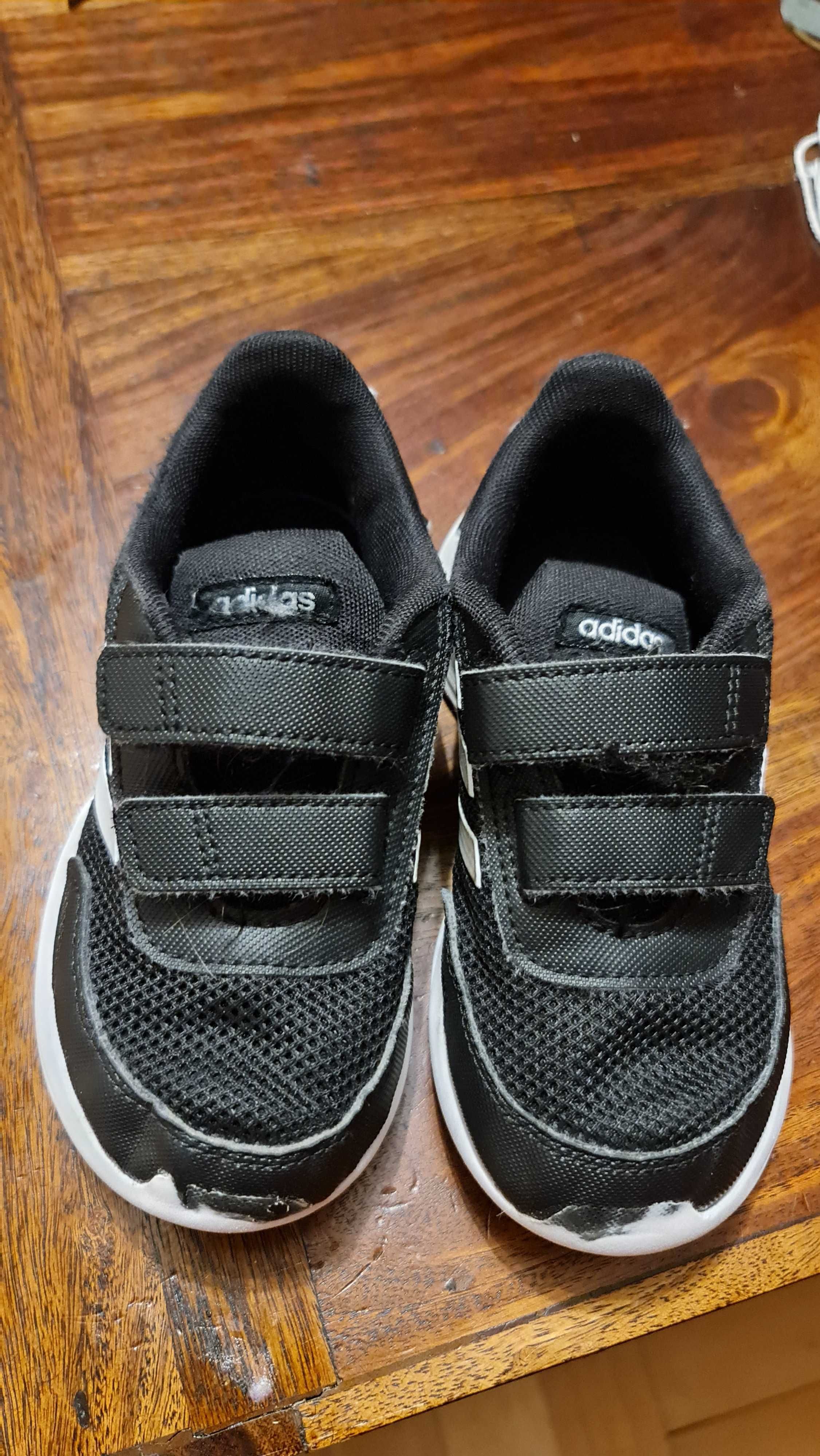 Buty sportowe Adidas EG4142 r. 26,5 biały, czarny