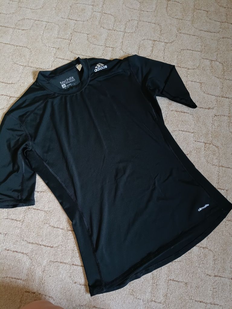 Koszulka sportowa Adidas Techfit compression L do biegania