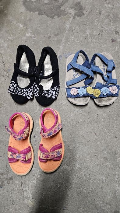 Sandały i balerinki dziewczęce