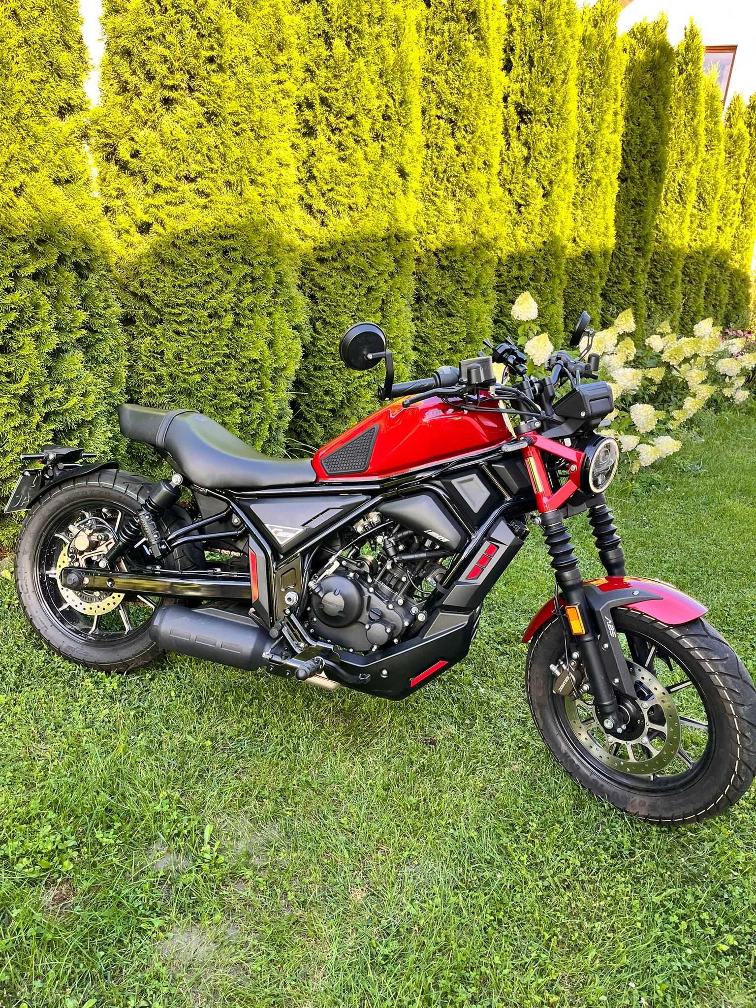 Zontes 125C - cruiser/chopper Full-LED, ABS 2024r