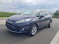 Ford fiesta 5 drzwi 1.4 benzyna 129 przebiegu alufelgi chrom