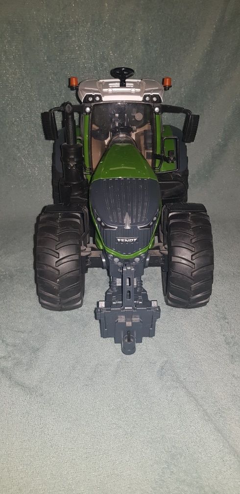 Sprzedam fendt 1050 Vario firmy bruder