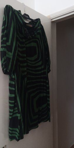 Vestido verde e preto 44