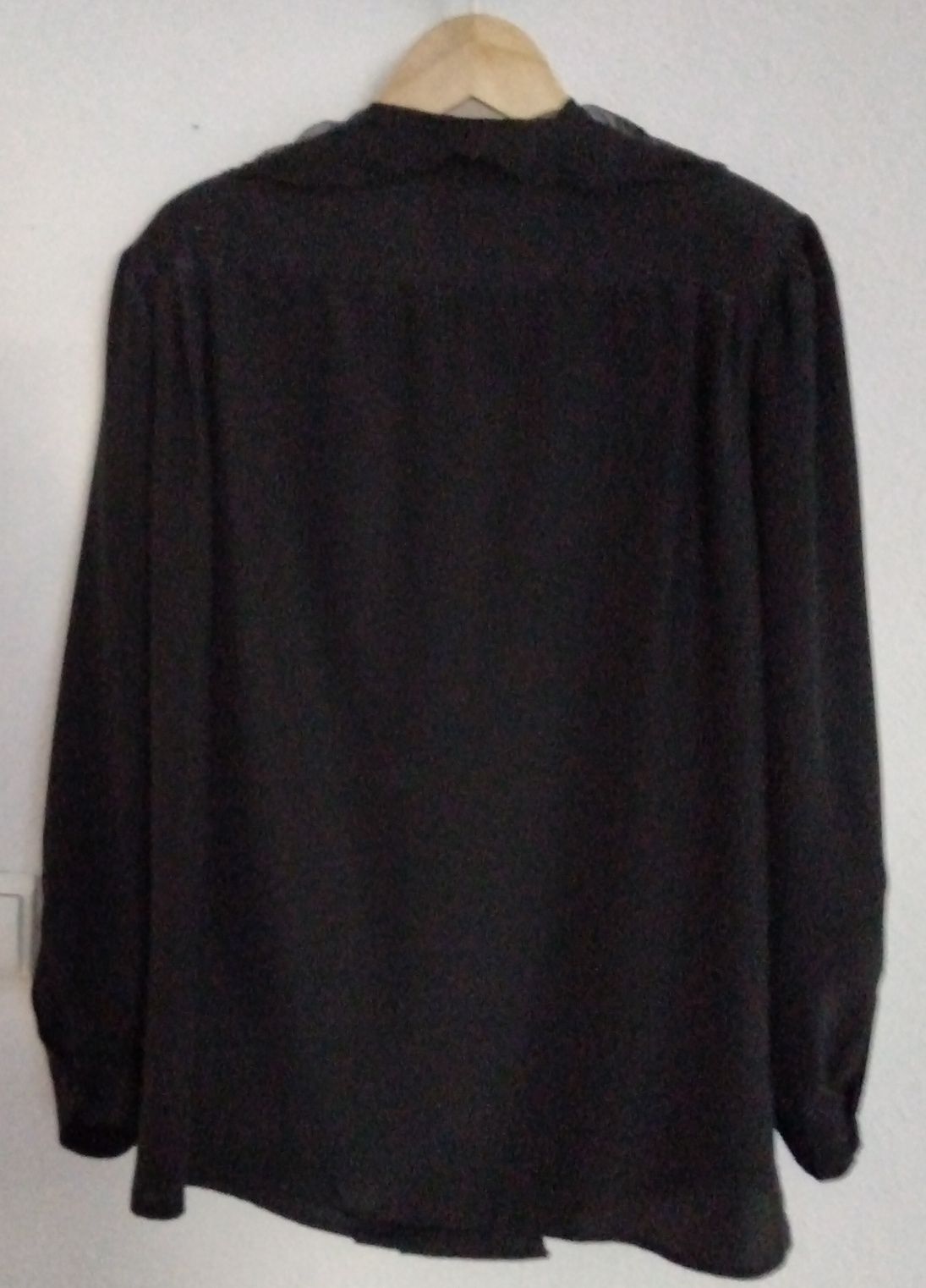 Camisa para senhora cor preto