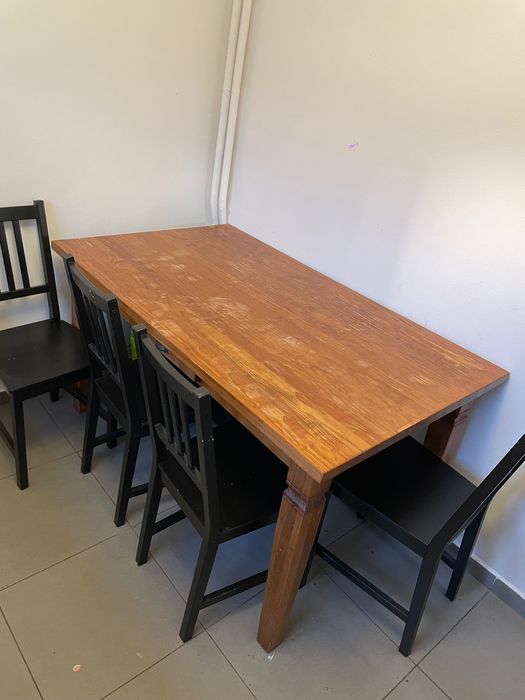 stół kuchenny drewniany