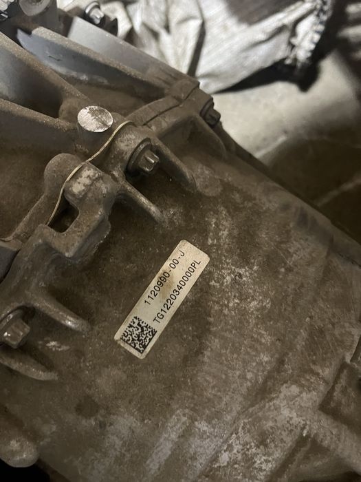 Двигун задній tesla m3