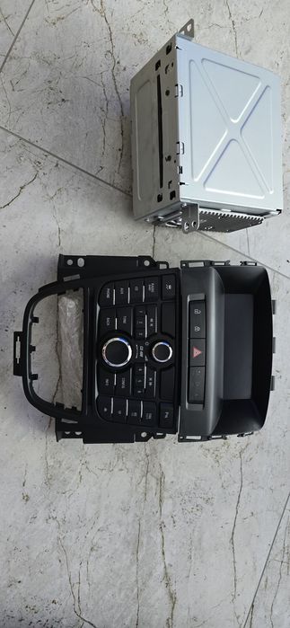 Radio opel astra j
