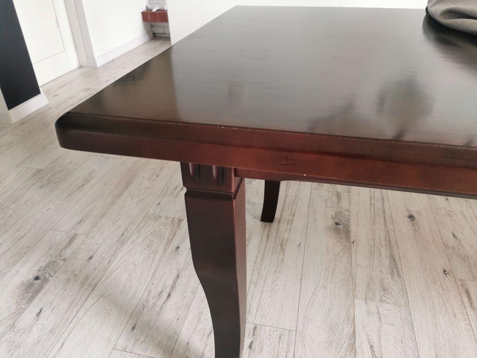 Duży stół drewniany rozkładany