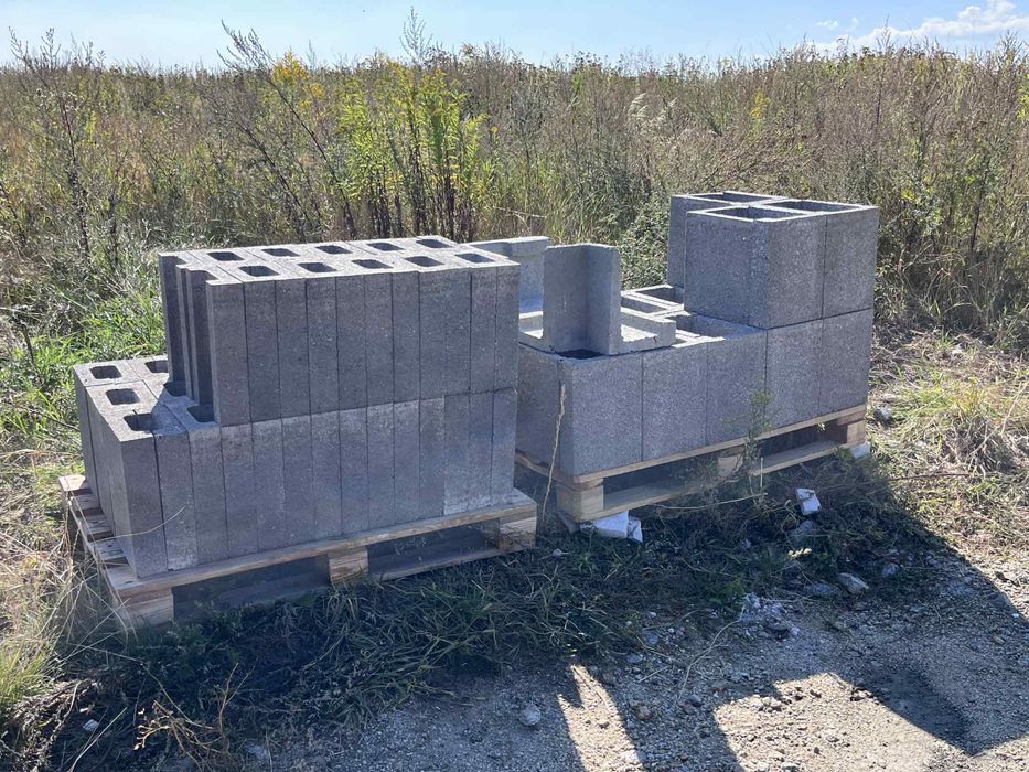 bloczki betonowe (pustaki) L, C, narożne - 10 zl 7 zl 20 zl