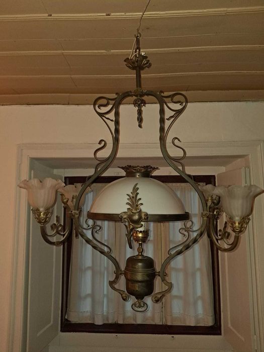 Candeeiro Calssico Latão anos 40 Sec. XX em muto bom estado