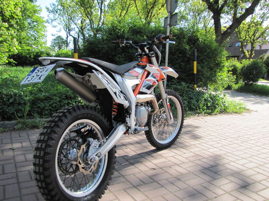 Sprzedam KTM FREERIDE 250 Jak nowy 2t Salonowy stan