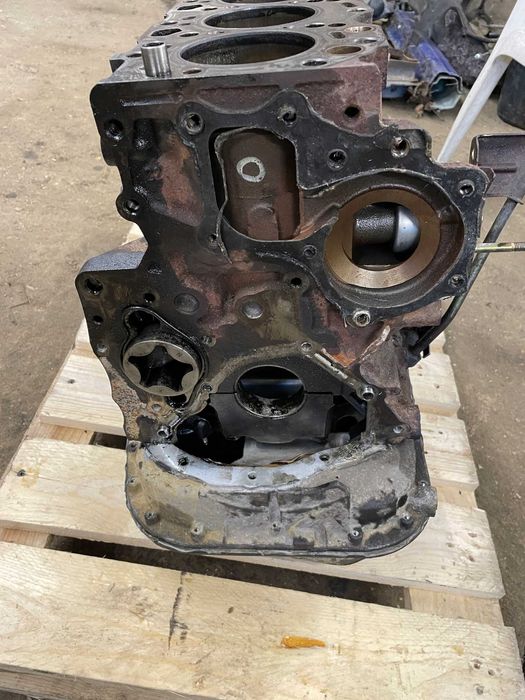 Toyota Rav 4    2,0 td   2000-2005гг.   Блок двигателя 1CD-FTV